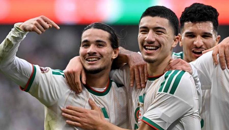 الجزائر تخطف فوزا مثيرا من هولندا استعداد لكأس العالم