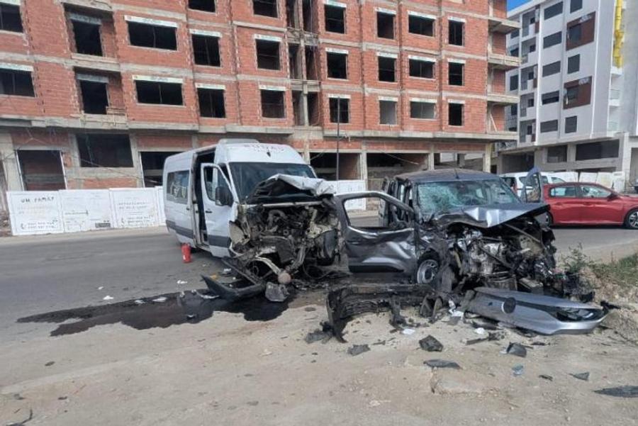 اصطدام قوي بين سيارتين يخلف 10 جرحى في طنجة