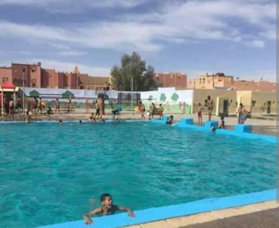عريضة تطالب بالتحقيق في تسعيرة المسبح الجماعي بأرفود