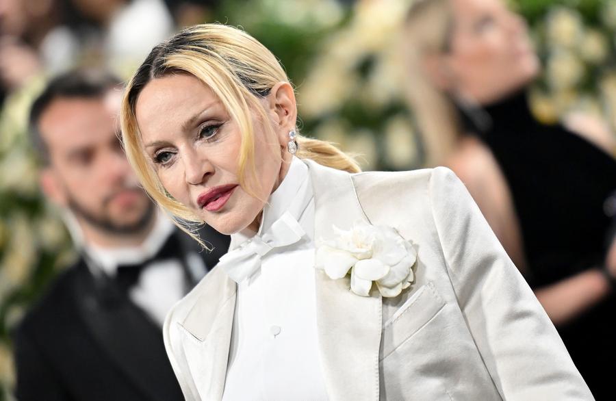 Madonna critique l’intelligence artificielle et défend une création artistique authentique