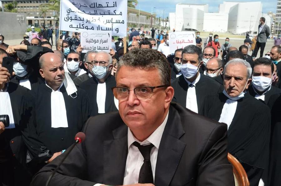 وهبي يثير الجدل مجددا بسبب "سماسرة المحامين"