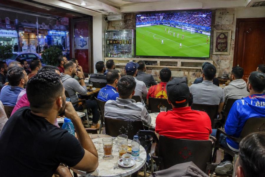 "بين سبورتس" تقطع البث عن آلاف المقاهي بالمغرب