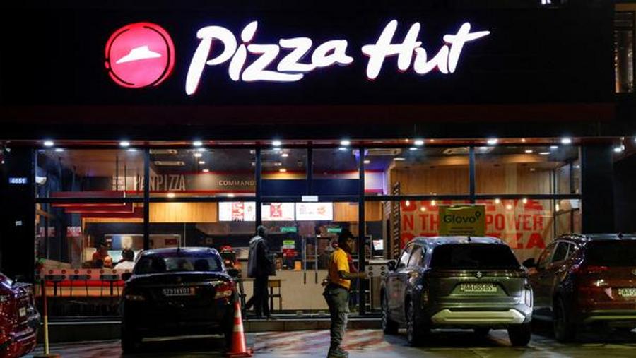 Yum! Brands以27亿美元出售Pizza Hut业务，面临市场挑战