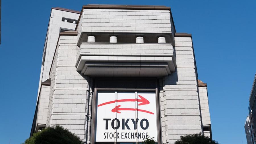 Le Nikkei franchit un record historique au-delà des 70 000 points