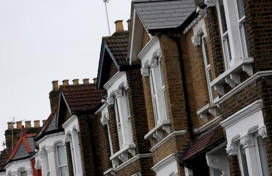 英国房价在四月份上涨3.8%，市场显示出新的增长，国家统计局表示