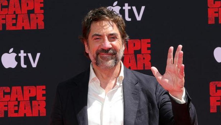 Javier Bardem leaves his handprints on Hollywood Boulevard