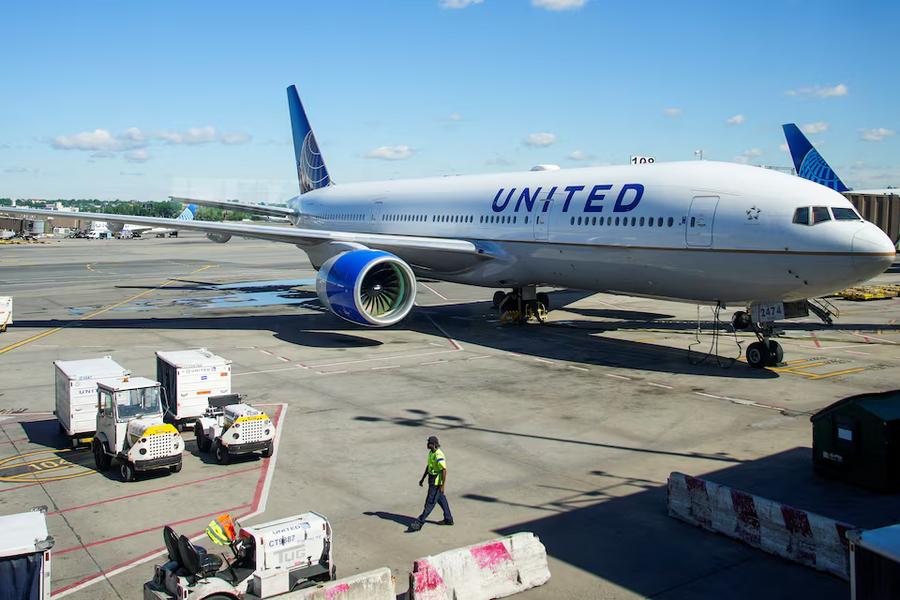 Starlink leads Satellite Wi-Fi race as Airlines compete to upgrade in-flight internet