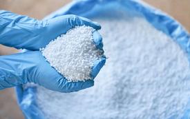 Urea prices erase war premium as markets retreat