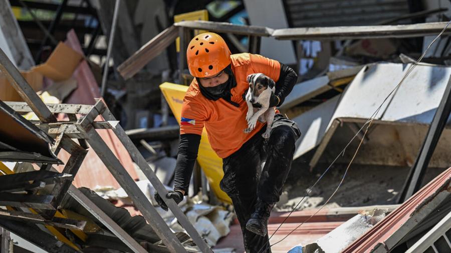 Terremoto en Filipinas deja al menos 41 muertos y colapsa hospitales