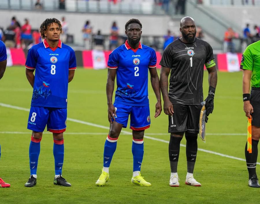 الفيفا تُلزم هايتي بتغيير قميص كأس العالم 2026