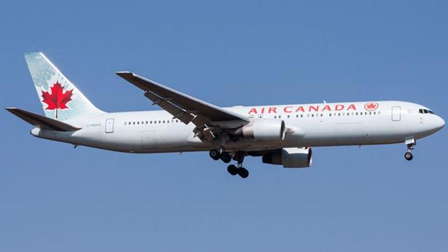 Canadian pilot allegedly flew more than 900 flights without required licence