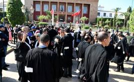 المحامون يحذرون من استهداف المهنة ومكتسباتها