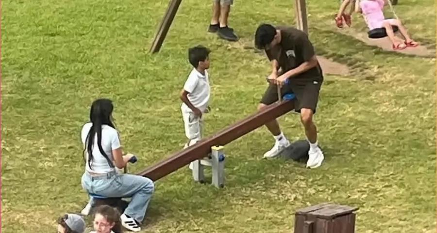 صور وإشاعات وتساؤلات.. ماذا يجمع ياسين بونو بنورا فتحي؟