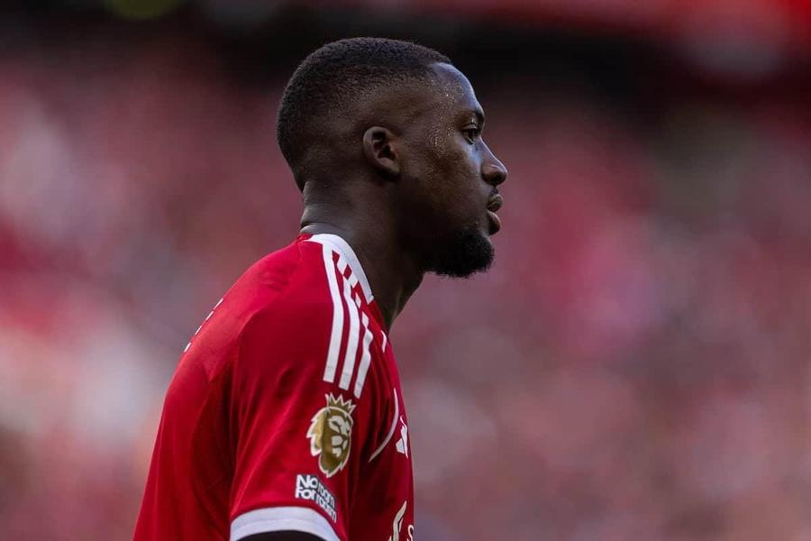  إبراهيما كوناتي يغادر ليفربول