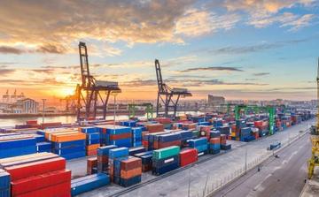 Le déficit commercial du Maroc se creuse malgré la vigueur des exportations automobiles et du tourisme
