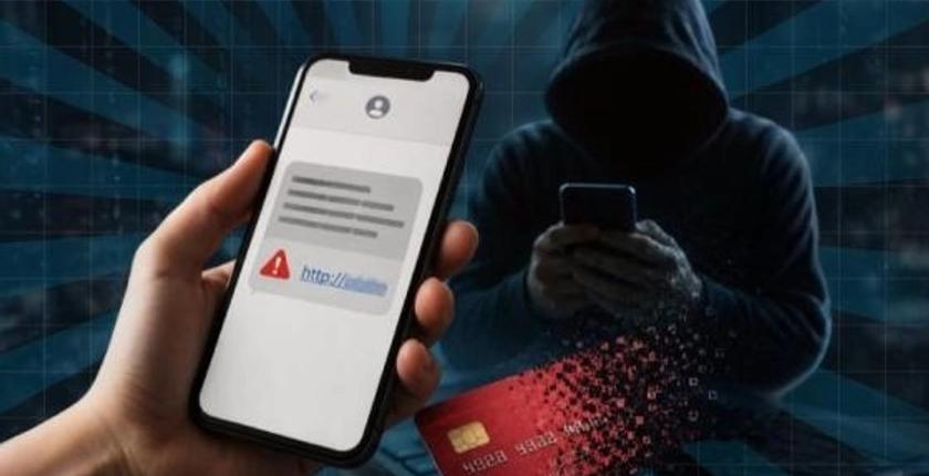 رسائل احتيالية تنتحل صفة مؤسسات تحرك حقوقيين