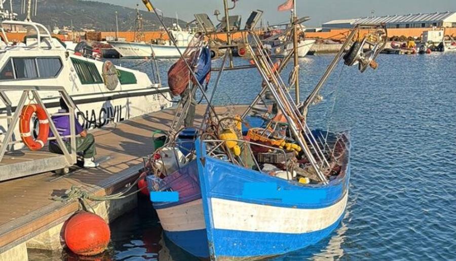 تهريب مهاجرين إلى سبتة يطيح بثلاثة صيادين مغاربة