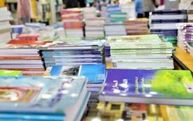 الكتبيون يطالبون بالحفاظ على هامش الربح لكتب “مدارس الريادة”