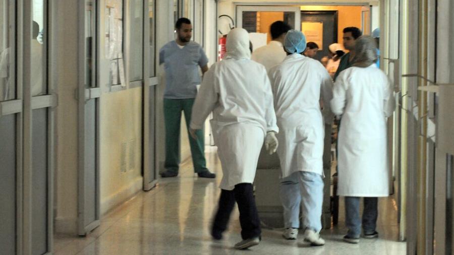 وجبات سريعة ترسل 12 شخصا إلى مستعجلات الحسيمة