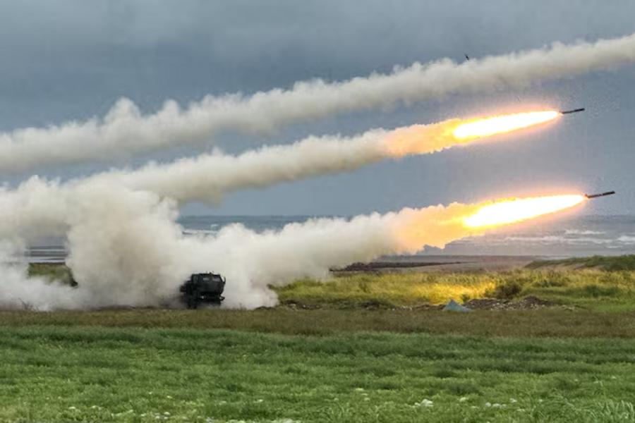 Taiwán realiza ejercicios de fuego real con HIMARS en un simulacro antiinvasión