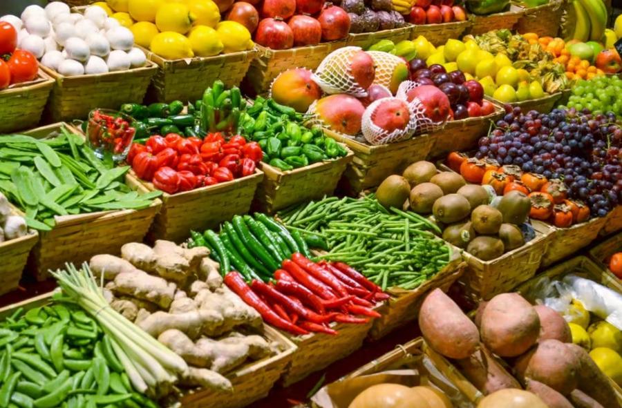 Casablanca wholesale prices fall as tomatoes and apricots decline