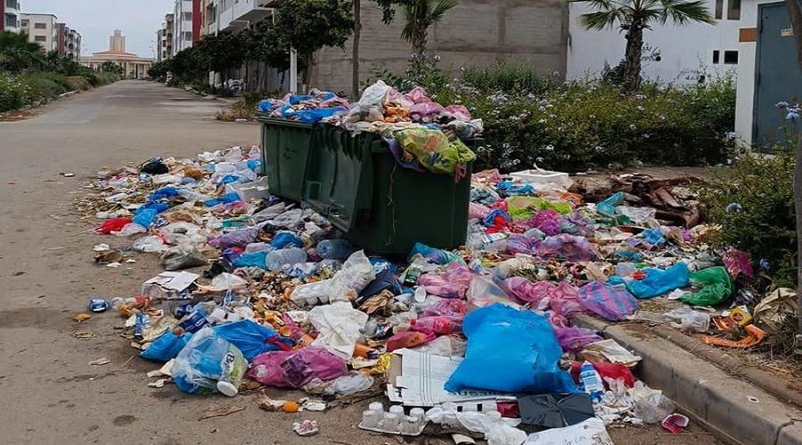 أحفير تفرض غرامات مالية على رمي النفايات المنزلية