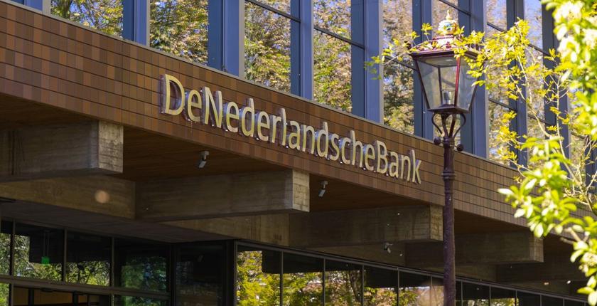 De Nederlandse centrale bank verwacht dat de inflatie ondanks de oorlog onder de 3% zal blijven