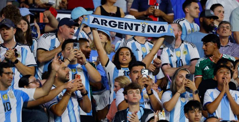 منع 13 ألف أب من دخول ملاعب المونديال بسبب النفقة