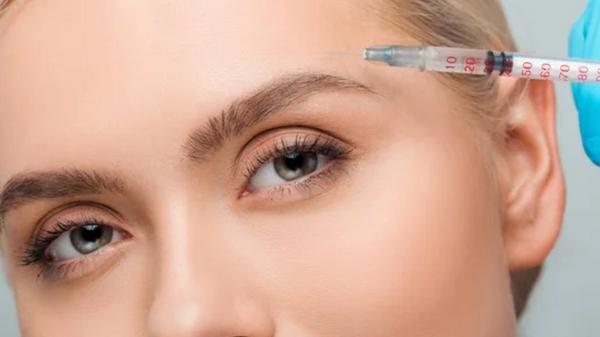 Injections de peptides : la nouvelle obsession beauté entre promesses anti-âge et médecine régénérative