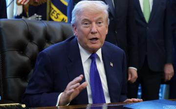 Trump anuncia reabertura do Estreito de Ormuz após assinatura do acordo com o Irão