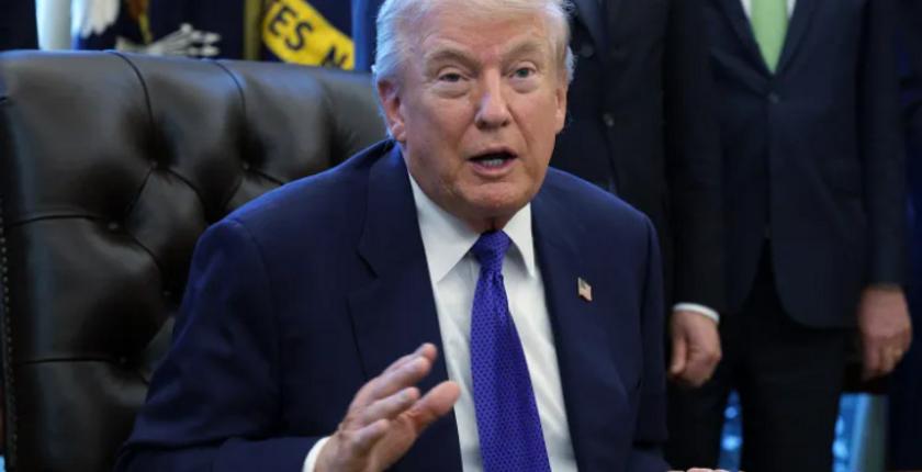 Trump anuncia reabertura do Estreito de Ormuz após assinatura do acordo com o Irão