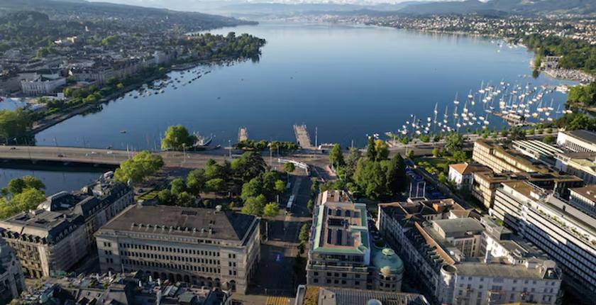 Swiss National Bank expected to keep interest rates at 0% through 2027, economists say