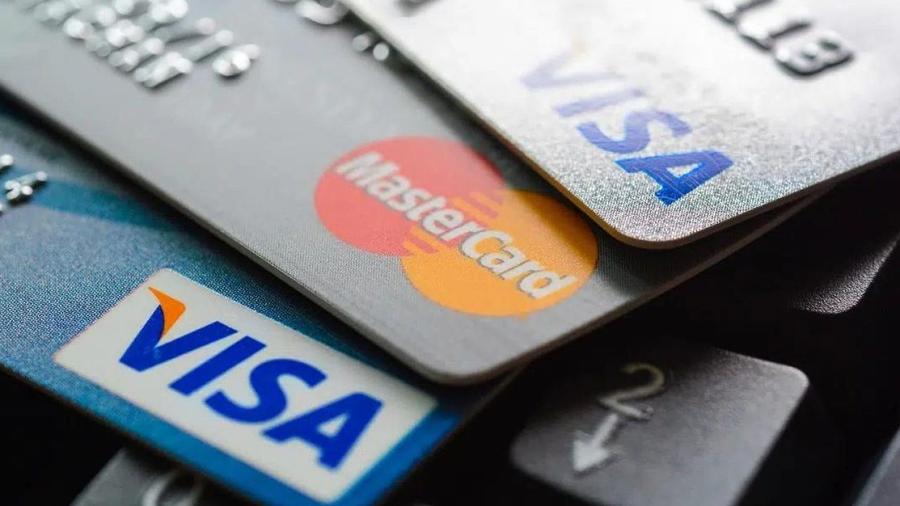 بطاقات بنكية مشبوهة تطيح بجزائري في مرتيل