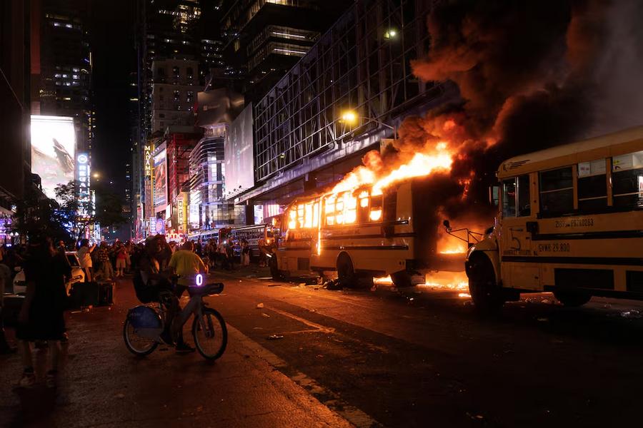Chaos in Manhattan na viering van Knicks overwinning