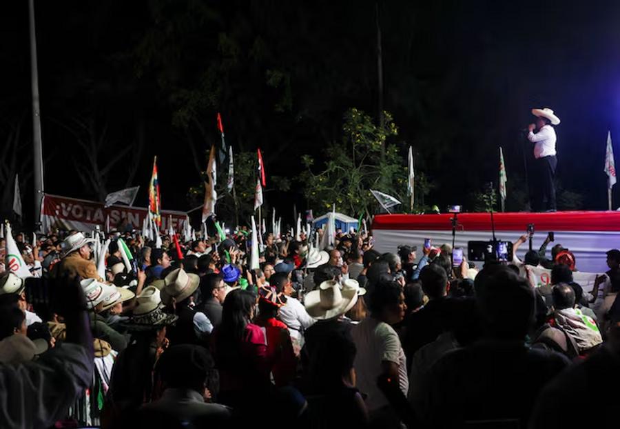 Perú se encamina a una segunda vuelta presidencial entre Sánchez y Fujimori