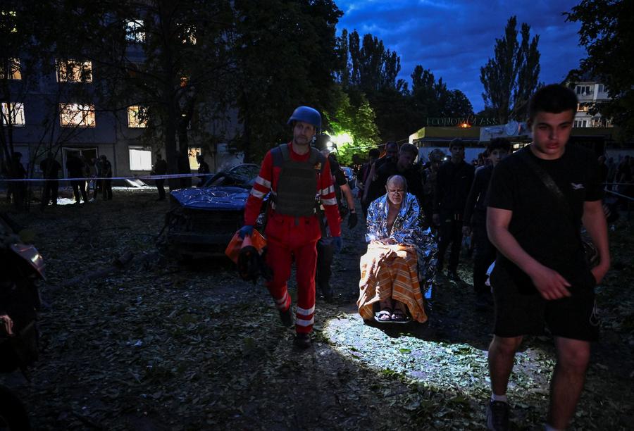 Russian strikes kill three across Ukraine as Kyiv renews ceasefire call