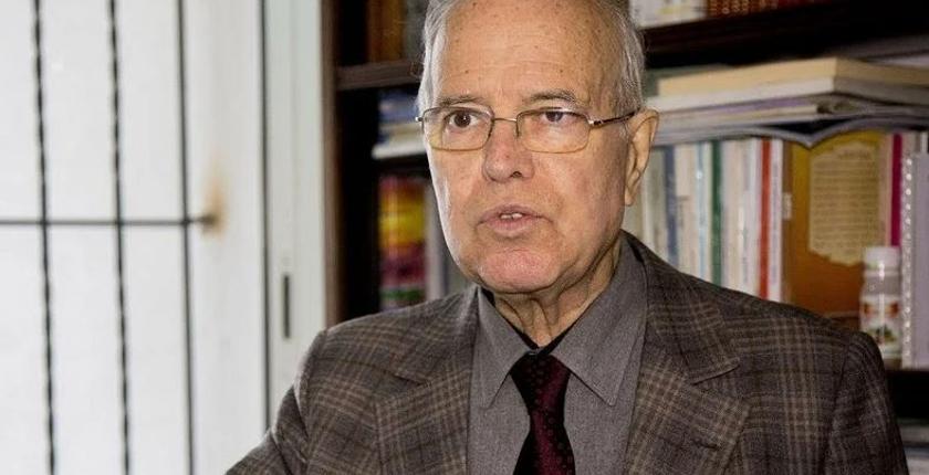 مهرجان "مقامات" .. الإعلامي محمد الصديق معنينو يوقع إصداره الجديد "سلا بعيون أجنبية"