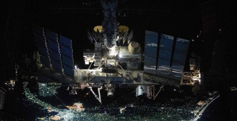 रूसी मॉड्यूल में हवा लीक होने के बाद NASA ने ISS क्रू को बाहर निकलने का आदेश दिया