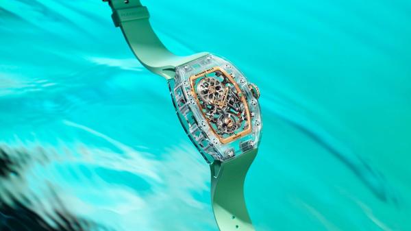 Richard Mille signe une prouesse horlogère en saphir