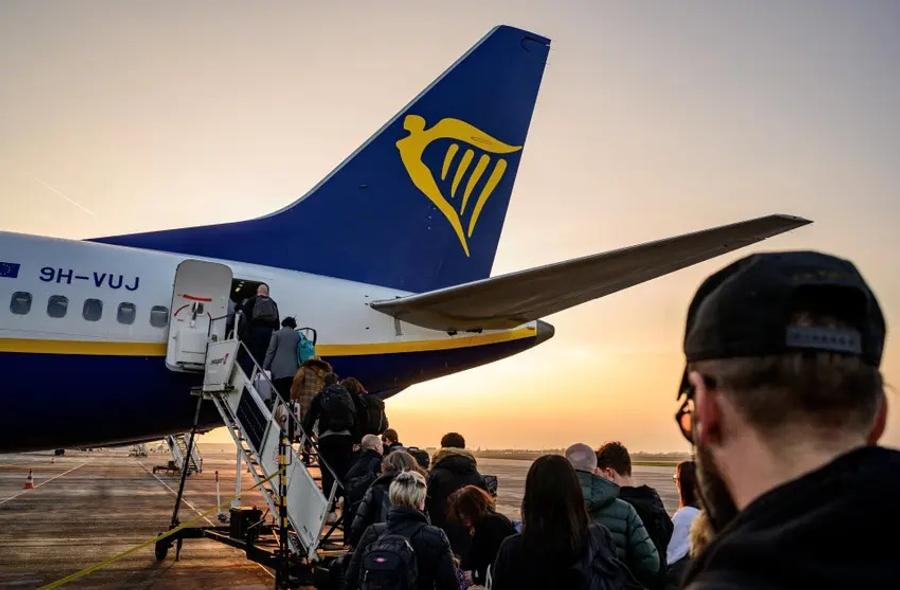 Ryanair announces major flight cuts to Spain, targeting smaller regional airports