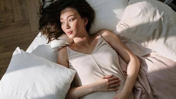 Cheveux colorés et grossesse : tout ce qu’il faut savoir