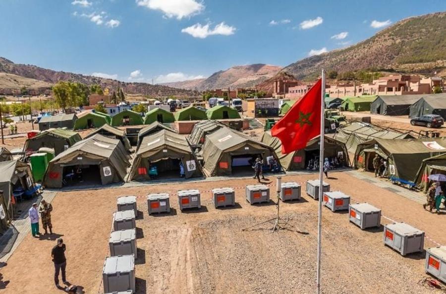 Les Forces armées royales installent des hôpitaux militaires de campagne à Azilal, Al Haouz et Midelt