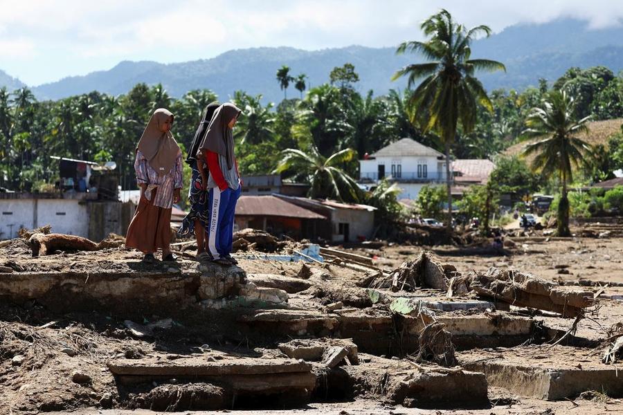 Asie sous les eaux : plus de 1.000 morts et des villages dévastés du Sri Lanka à l’Indonésie