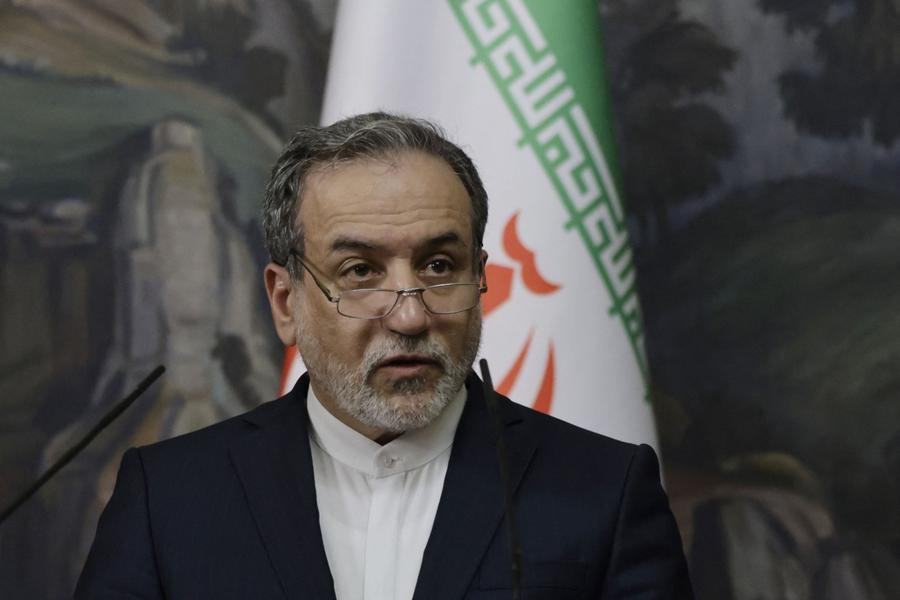 Paris accueille une rencontre diplomatique clé entre Jean-Noël Barrot et Abbas Araghchi