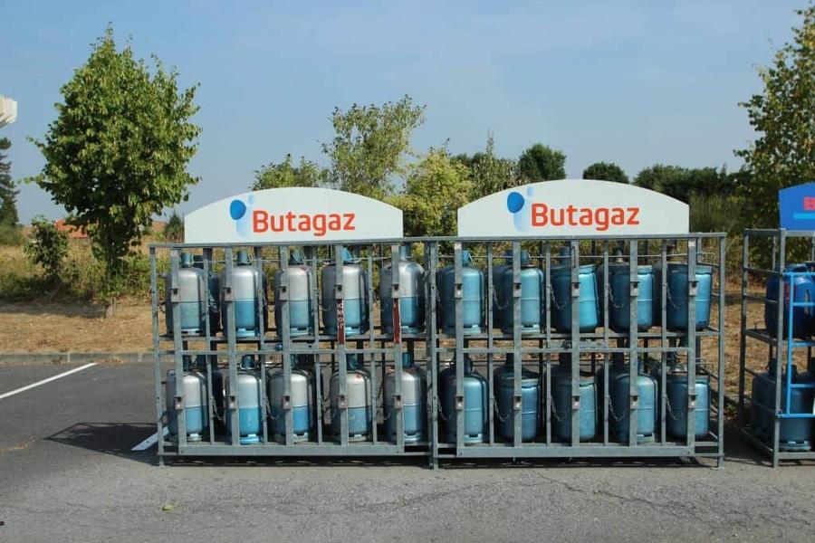 Gaz butane : le gouvernement gèle la hausse des prix et mise sur un renforcement de l’aide sociale