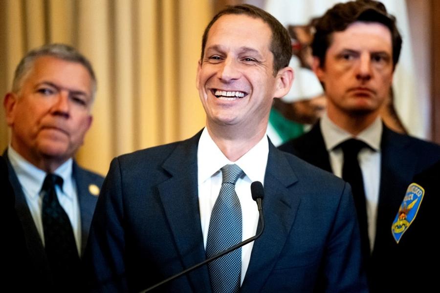 San Francisco mayor defuses federal law enforcement surge with quiet diplomacy
