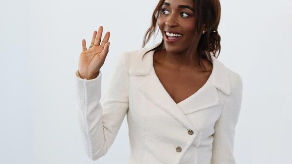 CHANEL : Ayo Edebiri, nouvelle étoile au Grand Palais