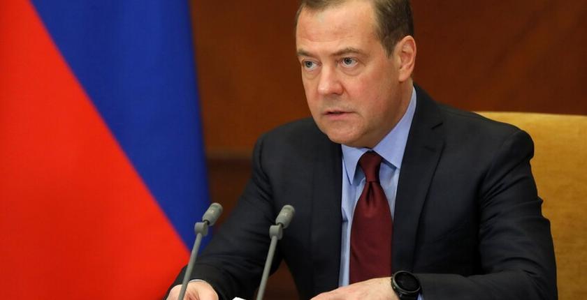 Медведев осудил молчание Европы по поводу нападений киевских сил на мирных жителей
