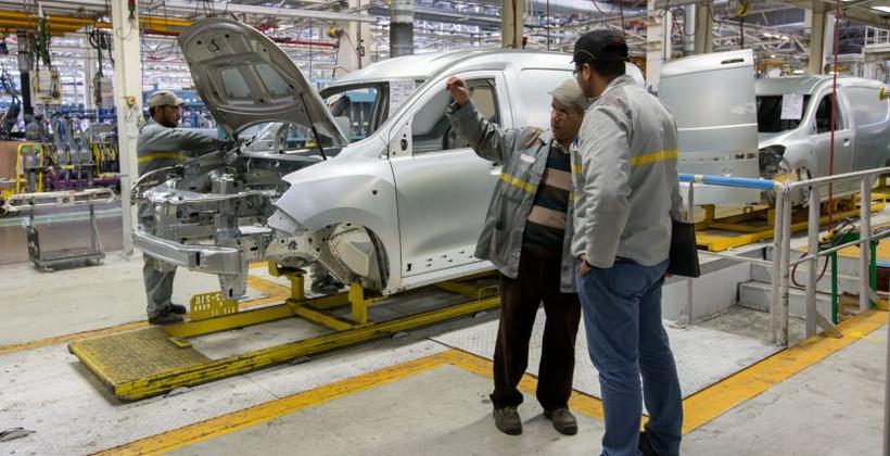 مجموعة "Renault" في زمن كورونا.. استئناف نشاطها بشكل "جزئي وتدريجي" متم أبريل الجاري