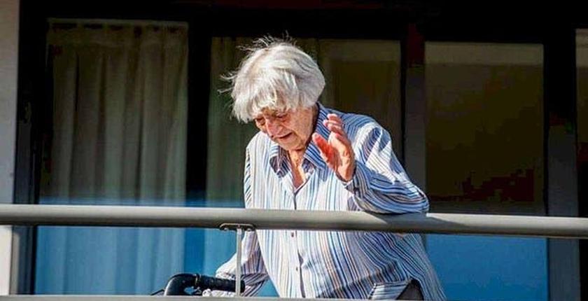 أكبر ناجية من فتك كورونا مسنة هولندية عمرها 107 أعوام 